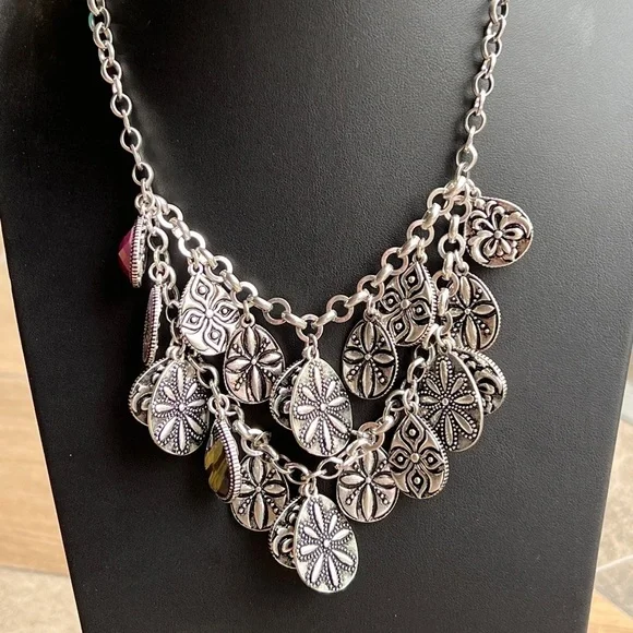 Premier Design Stunning Purple Multi-Strand Bib Necklace Silver Purple Green Tea - Picture 6 of 6